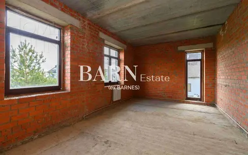 3-этажный коттедж 700 м² без отделки