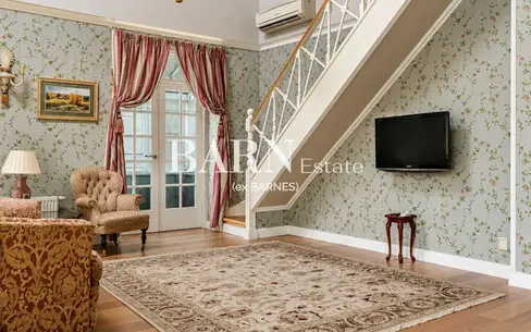 3-этажный таунхаус 500 м² с отделкой