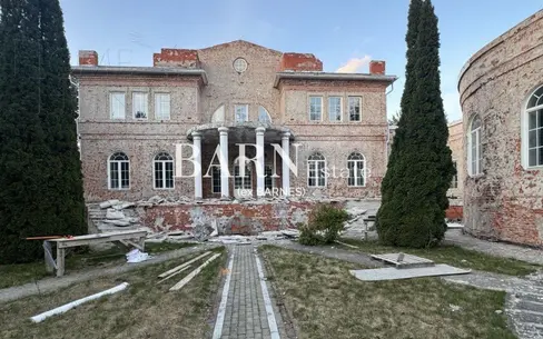 2-этажный коттедж 1 400 м² без отделки