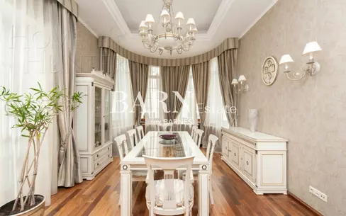 2-этажный коттедж 1 400 м² с отделкой