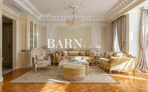 4-КОМН. КВАРТИРА С ОТДЕЛКОЙ 190 М² НА 3 ЭТАЖЕ