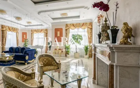 3-этажный коттедж 1 650 м² с отделкой
