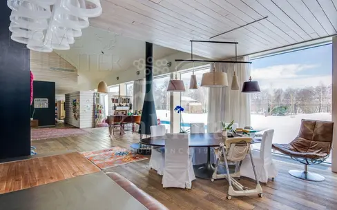 2-этажный коттедж 550 м² с отделкой