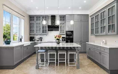 2-этажный коттедж 224.6 м² с отделкой