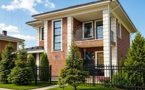 2-этажный коттедж 224.6 м² с отделкой