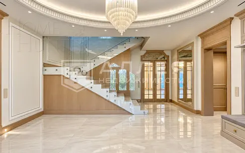 2-этажный коттедж 440 м² с отделкой