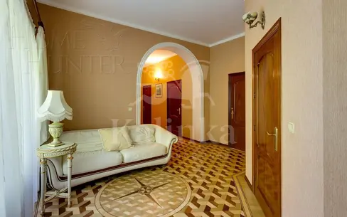 3-этажный коттедж 520 м² с отделкой