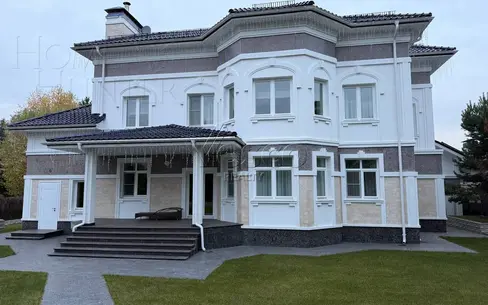 2-этажный коттедж 400 м² с отделкой
