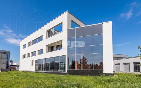 3-этажный коттедж 703.2 м² без отделки