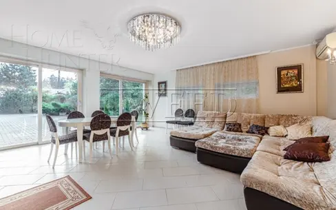 3-этажный коттедж 530 м² с отделкой
