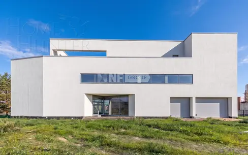 3-этажный коттедж 703.2 м² без отделки