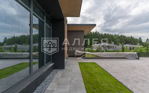 2-этажный коттедж 489 м² с отделкой
