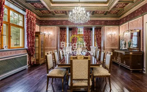 3-этажный коттедж 1 250 м² с отделкой