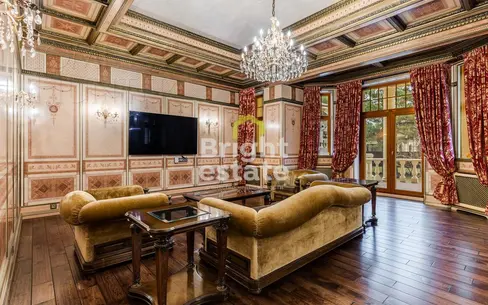 3-этажный коттедж 1 250 м² с отделкой