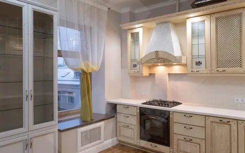 6-КОМН. КВАРТИРА С ОТДЕЛКОЙ 180 М² НА 3 ЭТАЖЕ