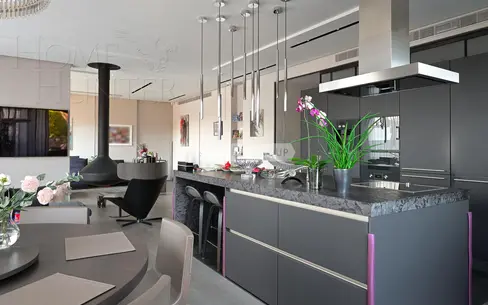 4-КОМН. КВАРТИРА С ОТДЕЛКОЙ 372 М² НА 7 ЭТАЖЕ