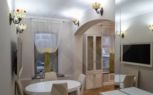 6-КОМН. КВАРТИРА С ОТДЕЛКОЙ 180 М² НА 3 ЭТАЖЕ