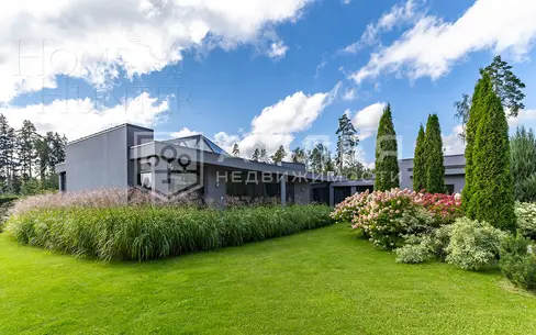 1-этажный коттедж 700 м² с отделкой