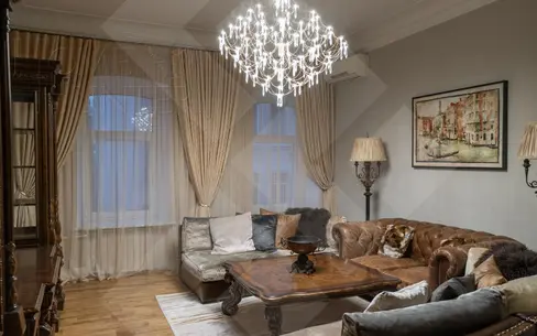 6-КОМН. КВАРТИРА С ОТДЕЛКОЙ 180 М² НА 3 ЭТАЖЕ