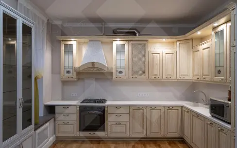 6-КОМН. КВАРТИРА С ОТДЕЛКОЙ 180 М² НА 3 ЭТАЖЕ