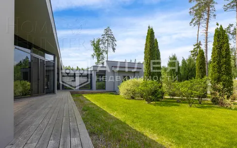 1-этажный коттедж 700 м² с отделкой