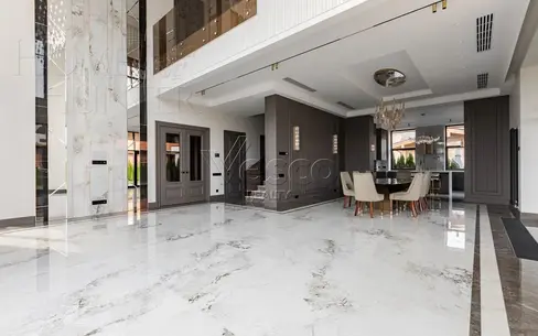 2-этажный коттедж 800 м² с отделкой