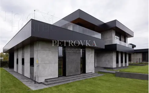 1-этажный коттедж 800 м² без отделки