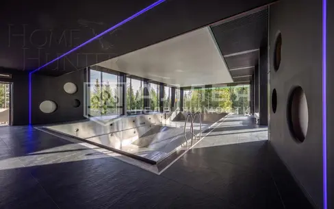 3-этажный коттедж 5 000 м² с отделкой