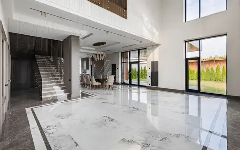 2-этажный коттедж 800 м² с отделкой