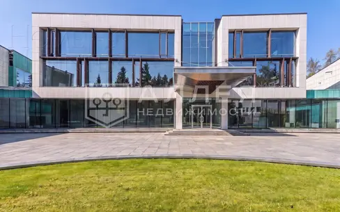 3-этажный коттедж 5 000 м² с отделкой