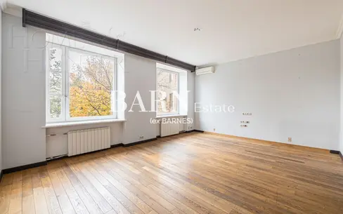 3-КОМН. КВАРТИРА С ОТДЕЛКОЙ 140 М² НА 3 ЭТАЖЕ