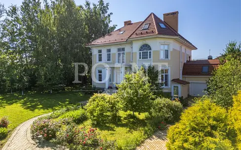 2-этажный коттедж 520 м² с отделкой