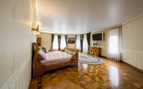 ТАУНХАУС 1 392 м² с отделкой