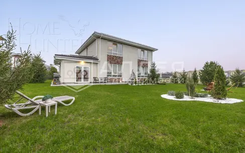 2-этажный коттедж 270 м² с отделкой