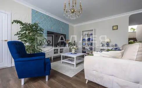2-этажный коттедж 270 м² с отделкой