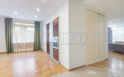 4-КОМН. КВАРТИРА С ОТДЕЛКОЙ 200 М² НА 1 ЭТАЖЕ