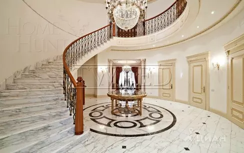 3-этажный коттедж 2 800 м² с отделкой