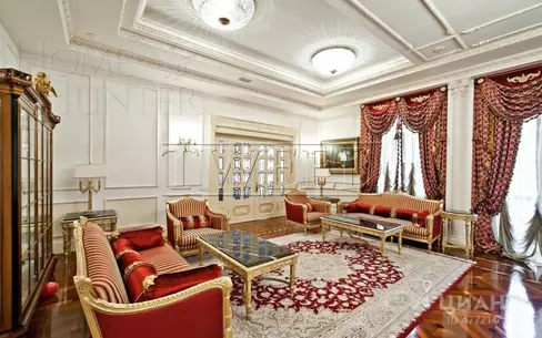 3-этажный коттедж 2 800 м² с отделкой