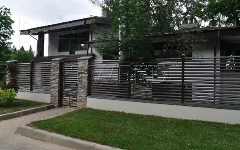 2-этажный коттедж 760 м² без отделки