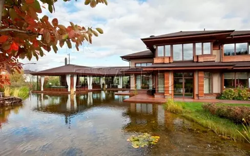 2-этажный коттедж 1 377 м² с отделкой