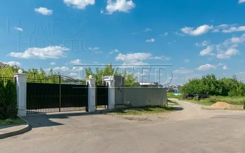 3-этажный коттедж 650 м² без отделки