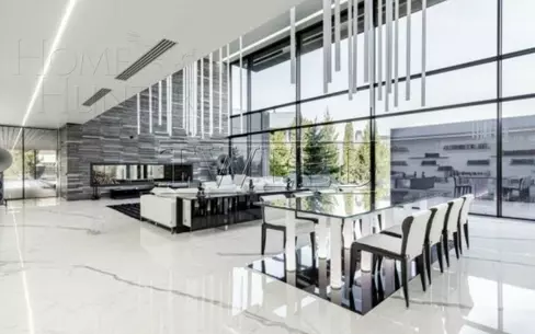 3-этажный коттедж 2 300 м² с отделкой