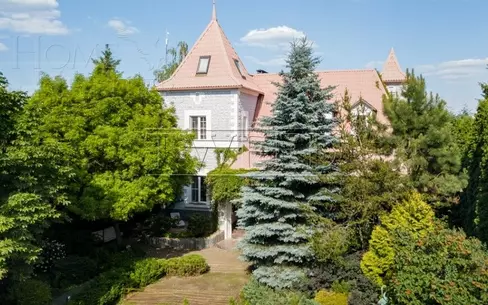 2-этажный коттедж 490 м² с отделкой