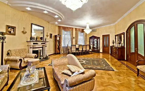 2-этажный коттедж 1 100 м² с отделкой